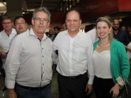 Prefeito participa de encontro  com ministro da Sa�de Marcelo Barros