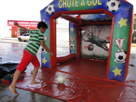 Prefeitura promove dia de divers�o para as crian�as