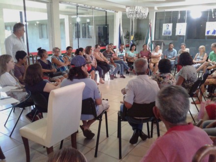 Prefeito Ronaldo Miziara se re�ne com artes�os 