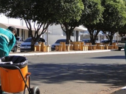 Internos do sistema semi-aberto atuar�o na limpeza de ruas 