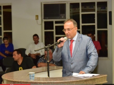 Vereadores destacam presen�a da carreta da Sa�de em Parana�ba