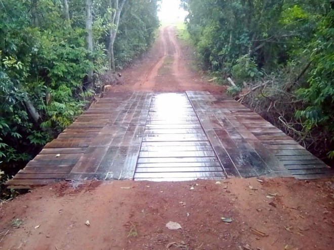 Prefeitura reforma ponte na regi�o do Barro Branco