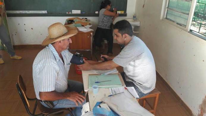 Atendimento  da equipe de sa�de nos distritos