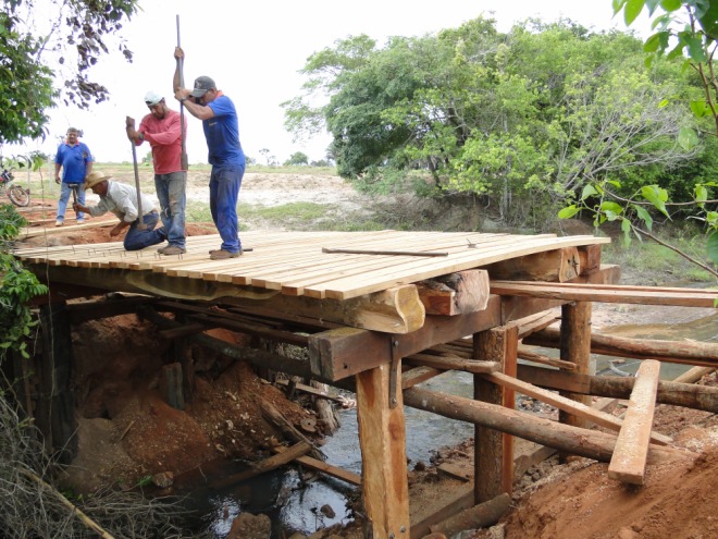 Prefeitura reforma ponte VB