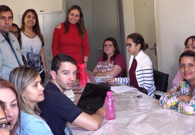 Educadores discutem volta �s aulas