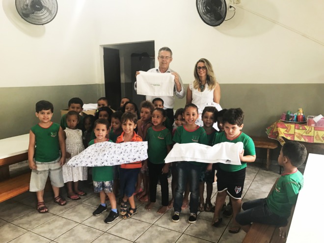 Prefeitura entrega materiais para CEINFS e escolas do setor rural