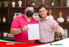 Prefeitura de Parana&iacute;ba d&aacute; posse para novos concursados
