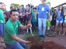 Delega��es de 23 munic�pios plantam o Bosque dos Atletas